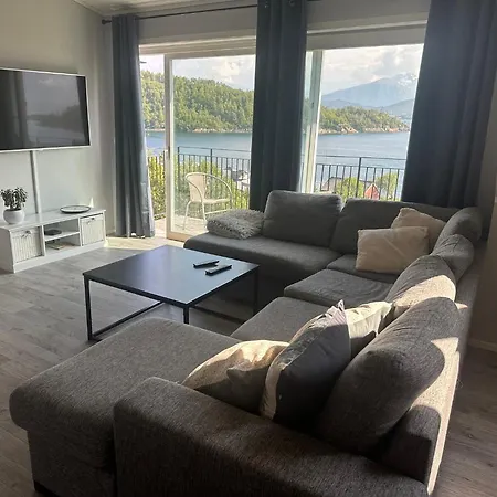 Norvegata 64 * Ålesund